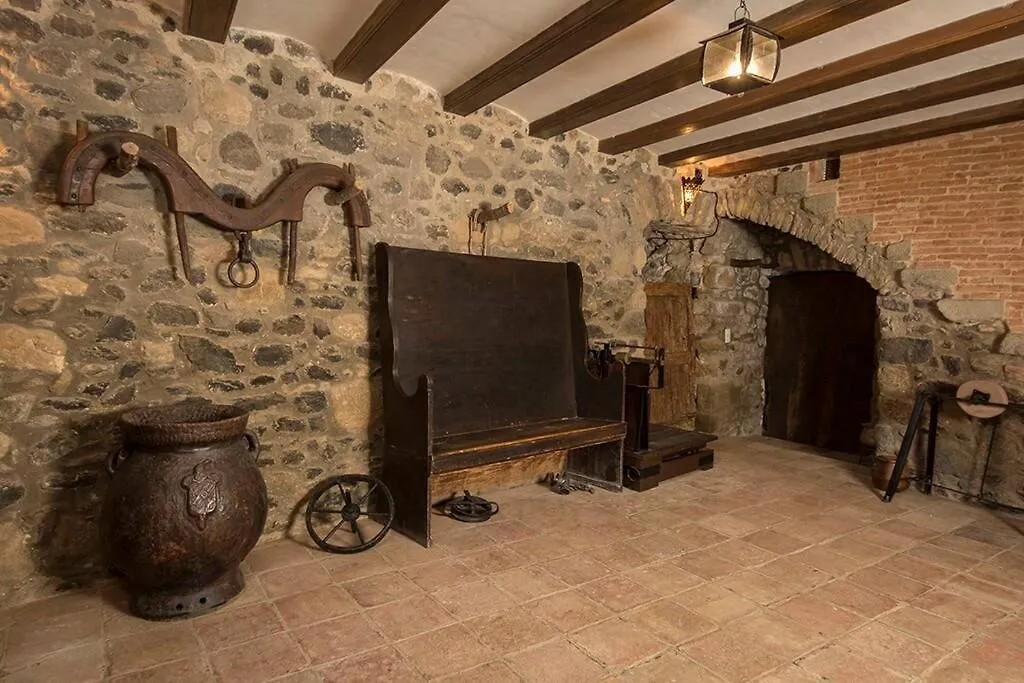 Casa Rural En Rupia Con Piscina