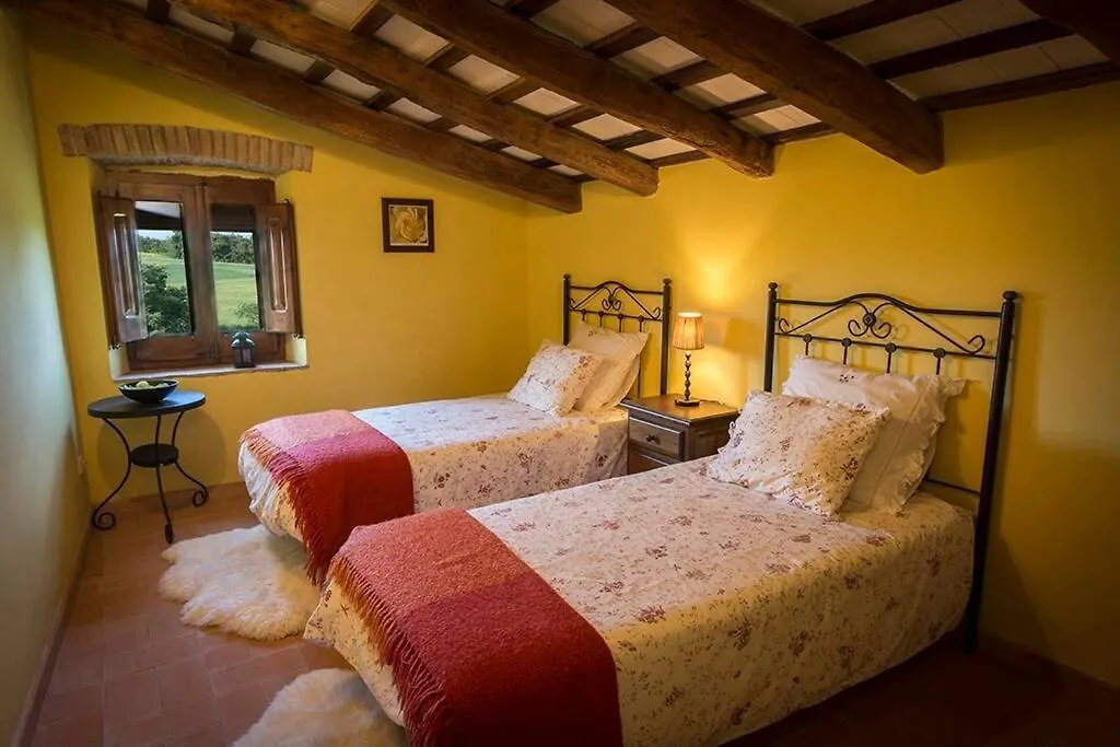 Country house Casa Rural En Rupia Con Piscina